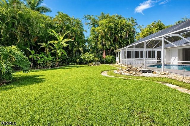 1364 Shadow LN, Fort Myers, FL 33901