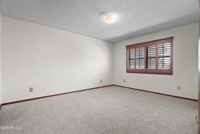 360 RIO ESTANCIA Drive, El Paso, TX 79932