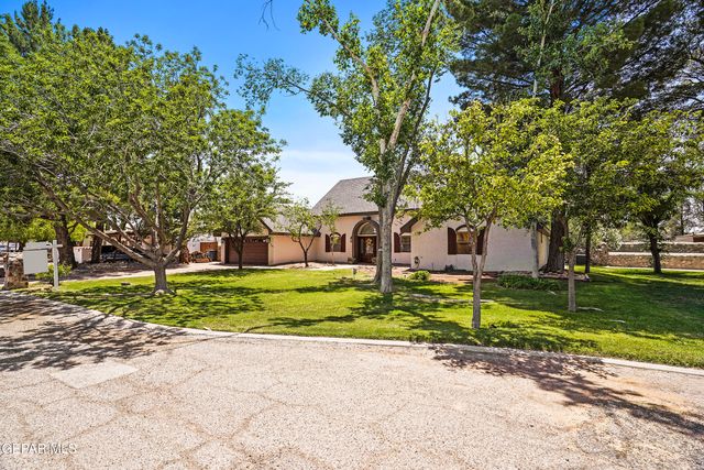 360 RIO ESTANCIA Drive, El Paso, TX 79932
