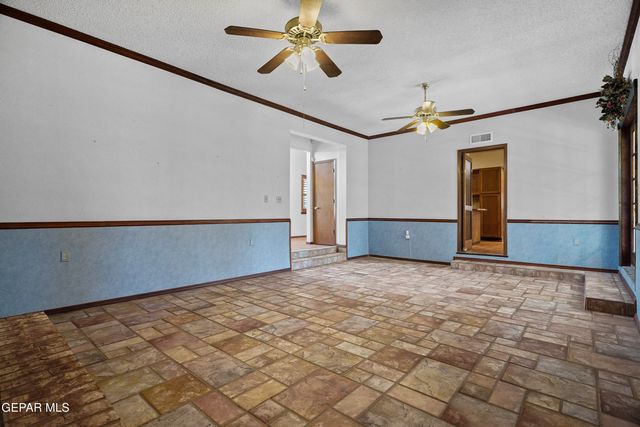 360 RIO ESTANCIA Drive, El Paso, TX 79932