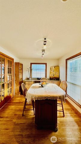 12238 4th Avenue NW, Seattle, WA 98177