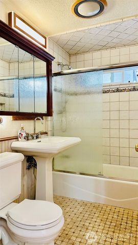 12238 4th Avenue NW, Seattle, WA 98177