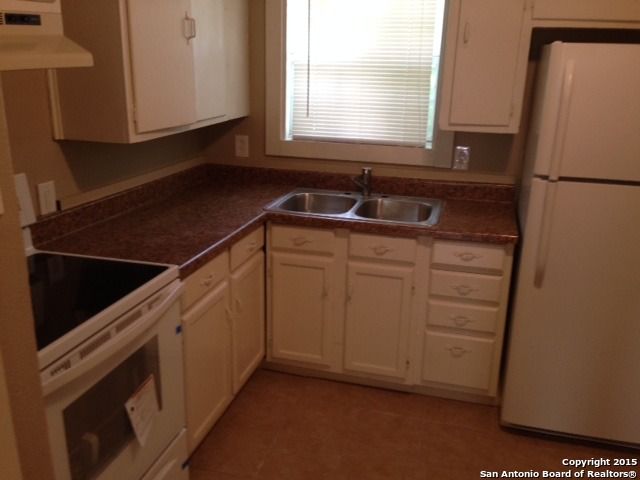 127 RIVERDALE DR, San Antonio, TX 78228