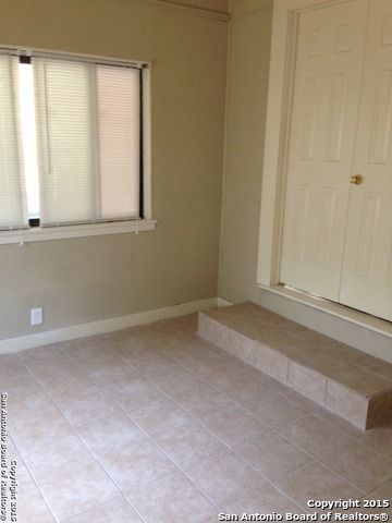 127 RIVERDALE DR, San Antonio, TX 78228