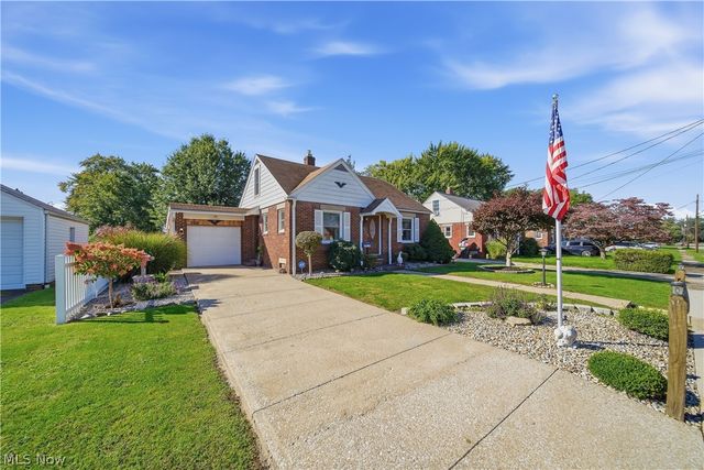2816 14th Street NW, Canton, OH 44708
