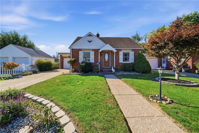 2816 14th Street NW, Canton, OH 44708