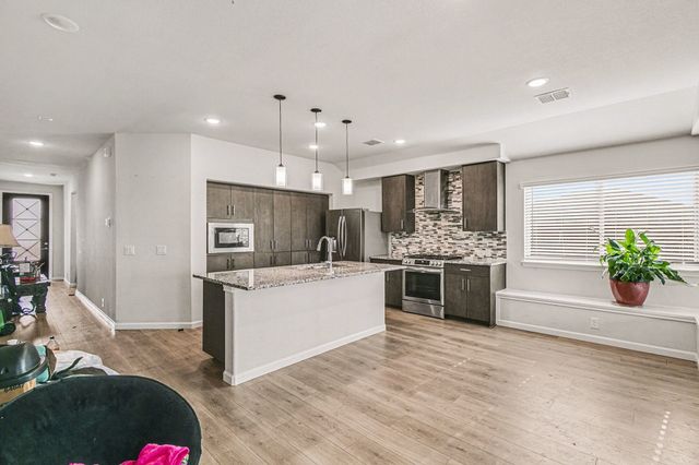 1365 Grand Meadows Drive, Godley, TX 76044