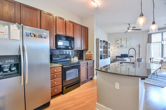 535 S Upper Street 422, Lexington, KY 40508