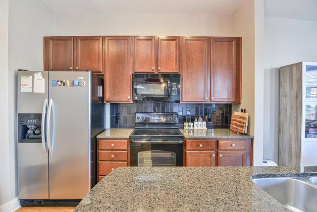 535 S Upper Street 422, Lexington, KY 40508