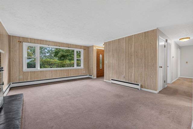 201 Paquette Avenue, Manchester, NH 03104