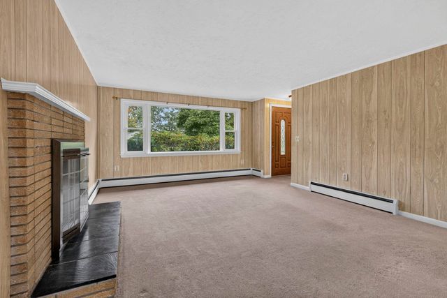 201 Paquette Avenue, Manchester, NH 03104