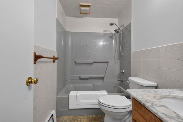 201 Paquette Avenue, Manchester, NH 03104