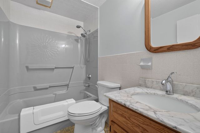 201 Paquette Avenue, Manchester, NH 03104