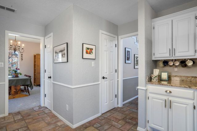 4327 Rio Colorado Road NW, Albuquerque, NM 87120