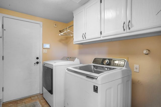 4327 Rio Colorado Road NW, Albuquerque, NM 87120