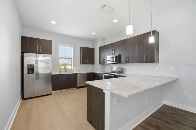 4810 W MCELROY AVENUE 7, Tampa, FL 33611