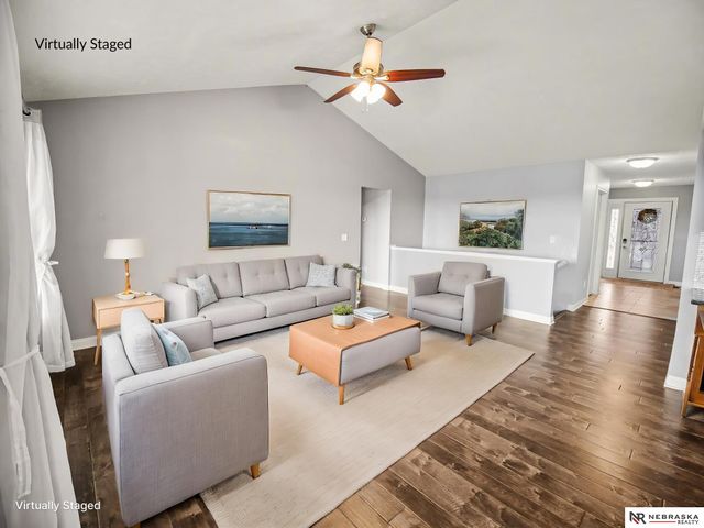 1224 N 100th Street, Lincoln, NE 68527