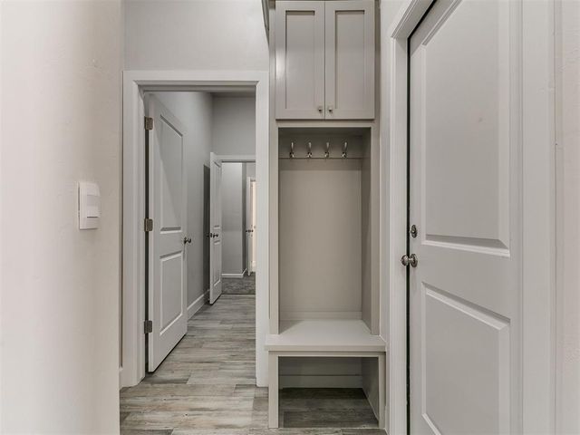 2905 Summit Hollow Circle, Norman, OK 73071