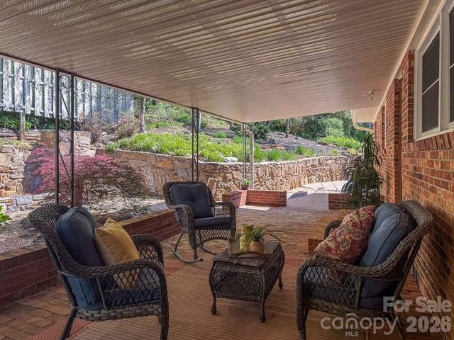 52 Briar Patch Road, Cullowhee, NC 28723