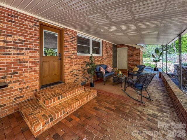 52 Briar Patch Road, Cullowhee, NC 28723
