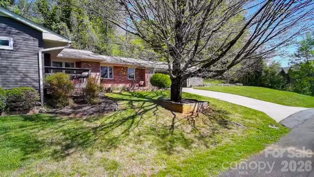52 Briar Patch Road, Cullowhee, NC 28723