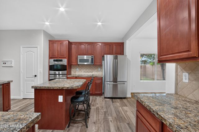26302 N 168TH Avenue, Surprise, AZ 85387