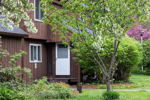 20 Greenfield Rd Unit C5, Essex Junction, VT 05452