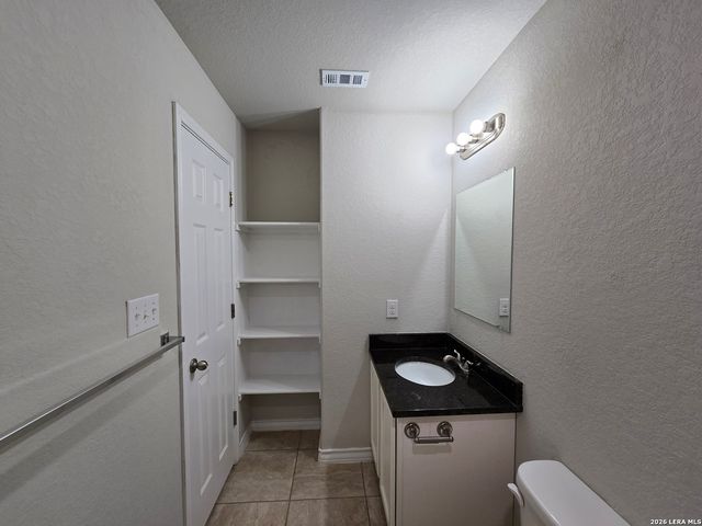 16902 Spirit Brk Unit 3, Selma, TX 78154