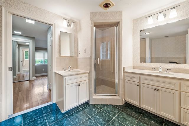 131 Montvale Rd, Weston, MA 02493