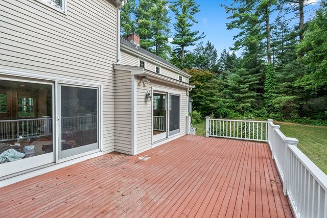 131 Montvale Rd, Weston, MA 02493