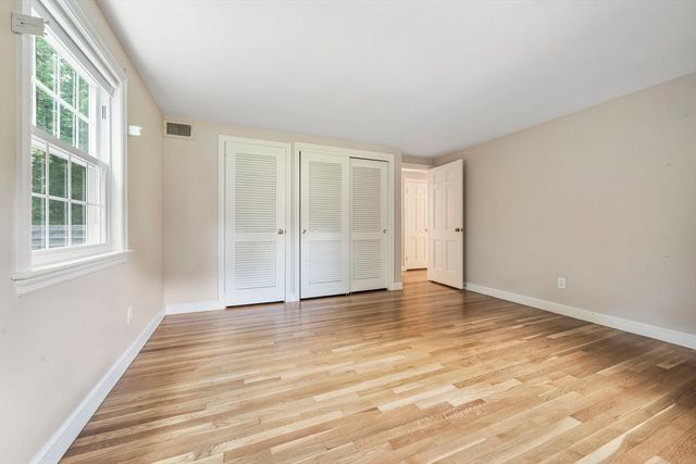 131 Montvale Rd, Weston, MA 02493