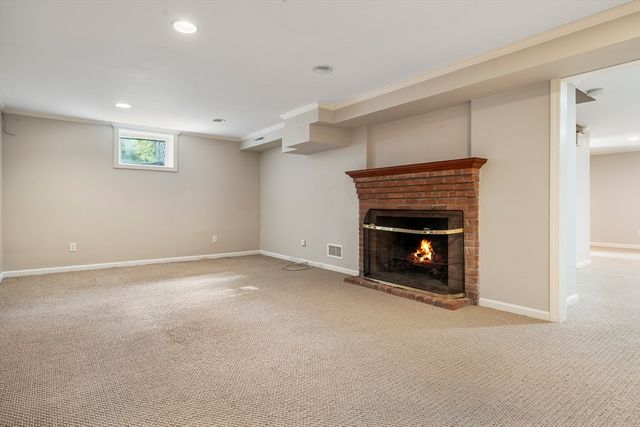 131 Montvale Rd, Weston, MA 02493