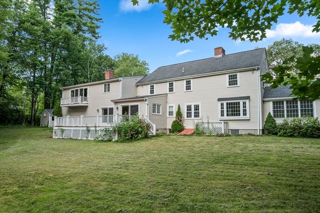 131 Montvale Rd, Weston, MA 02493