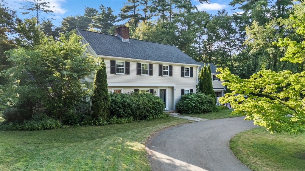 131 Montvale Rd, Weston, MA 02493