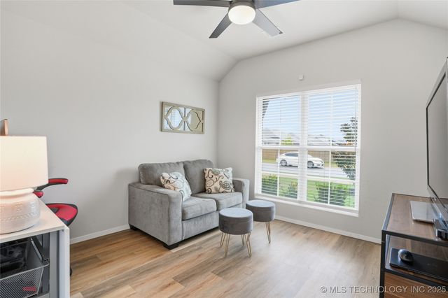 7207 E 131st Place S, Bixby, OK 74008