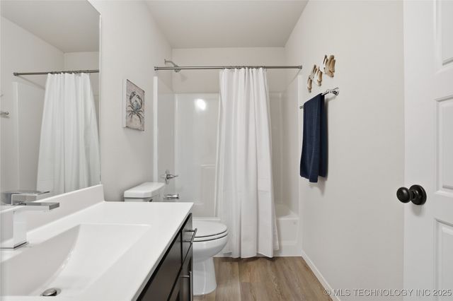 7207 E 131st Place S, Bixby, OK 74008