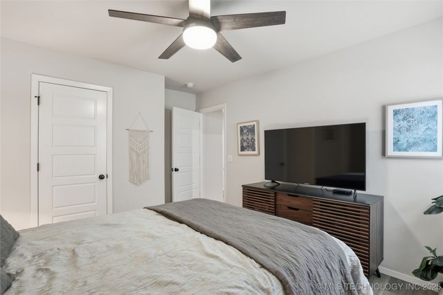 7207 E 131st Place S, Bixby, OK 74008