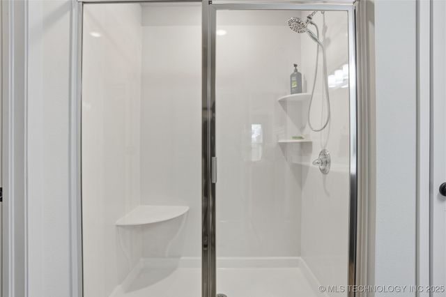 7207 E 131st Place S, Bixby, OK 74008