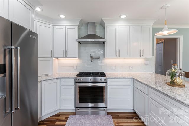 210 Wildflower Road 7, Asheville, NC 28804