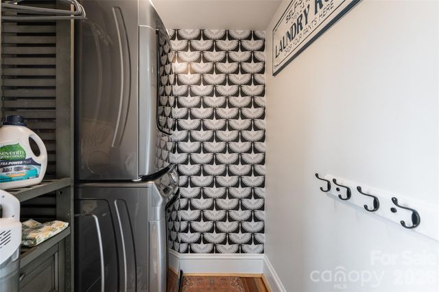 210 Wildflower Road 7, Asheville, NC 28804