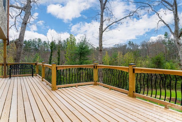 210 Wildflower Road 7, Asheville, NC 28804