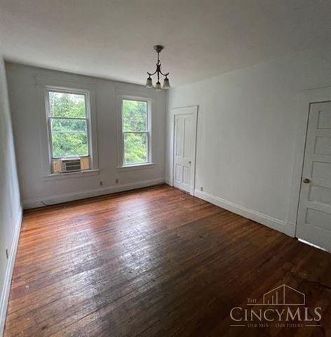 3011 Riddle View Lane, Cincinnati, OH 45220