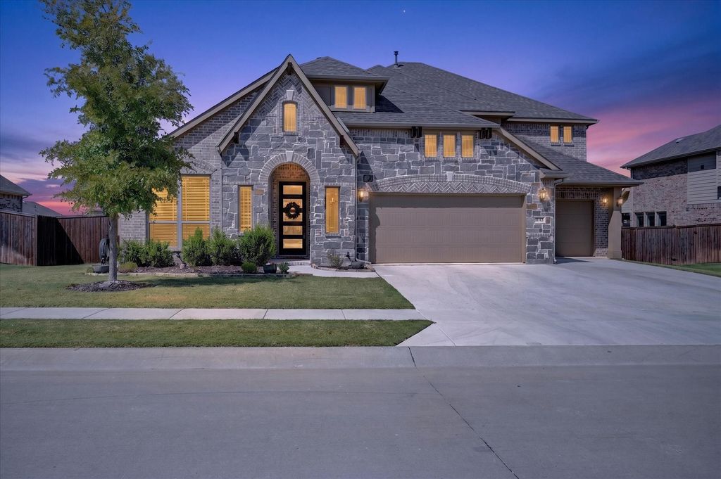 1113 Wrenwood Drive, Justin, TX 76247 — exterior