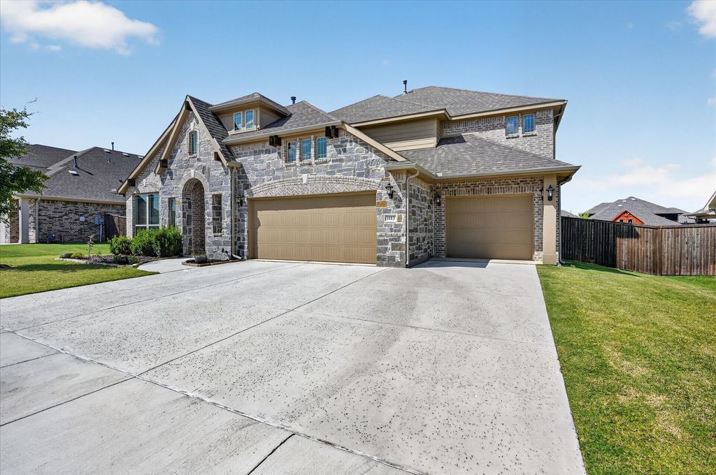 1113 Wrenwood Drive, Justin, TX 76247 — photo 3