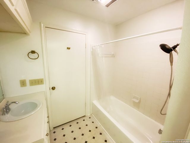 7815 Broadway Apt 103A, San Antonio, TX 78209