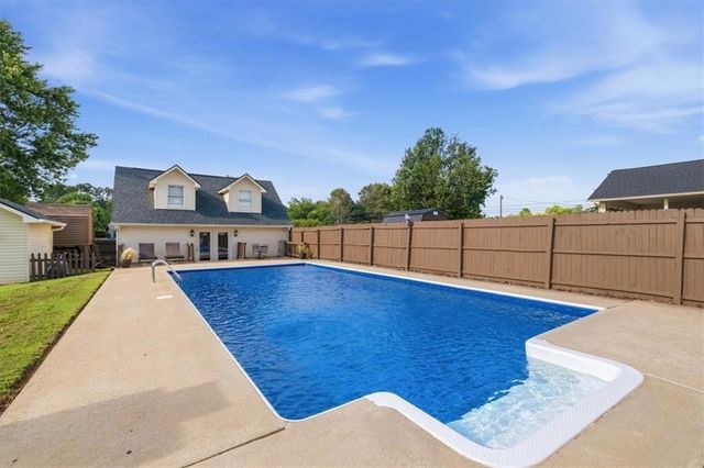 512 Cherokee Road, Cedartown, GA 30125