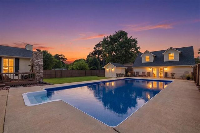 512 Cherokee Road, Cedartown, GA 30125