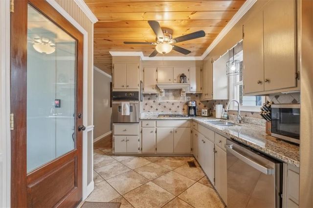 512 Cherokee Road, Cedartown, GA 30125