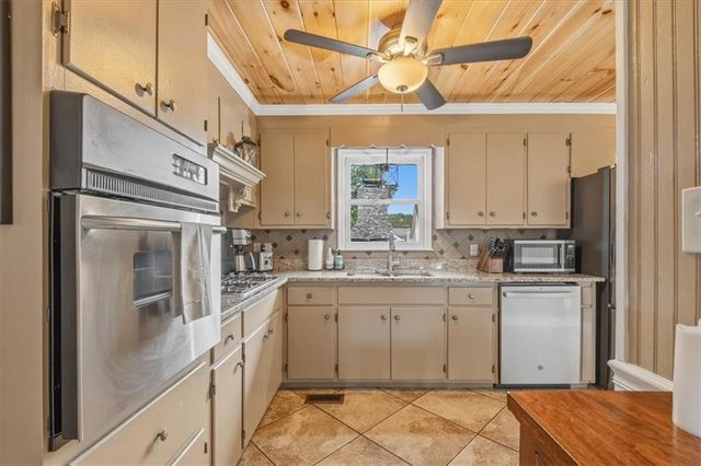 512 Cherokee Road, Cedartown, GA 30125