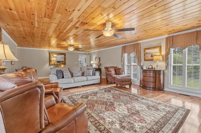 512 Cherokee Road, Cedartown, GA 30125